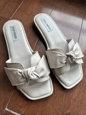 Steve Madden Ivory Knotted Slide Mules